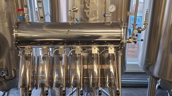 Bild von OCC isobare 6-Kopf-Flaschenabfüllanlage